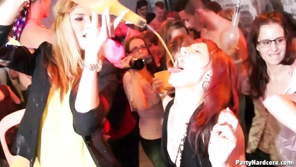 Bitches suck strippers' cocks at a party Part 4