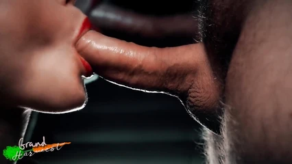 Beautifully sucks with painted lips