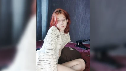 Shows off her sweet lips