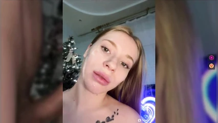 Обкончал блондинку из кожаного пистолета