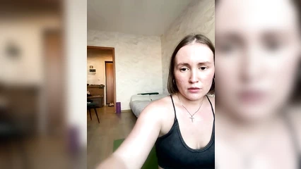 Надрочила киску до сквирта