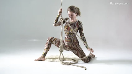 Rope gymnastics by Anka Merdok