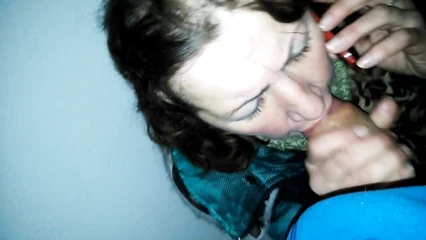 Mature whore sucks dick and talks on the phone