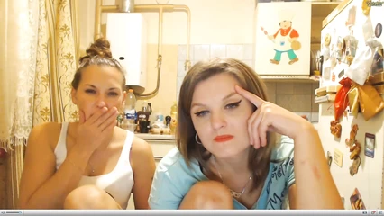 Online broadcast sexthreesom