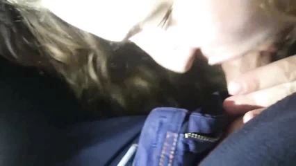 Good cum in the mouth of a prostitute in the car