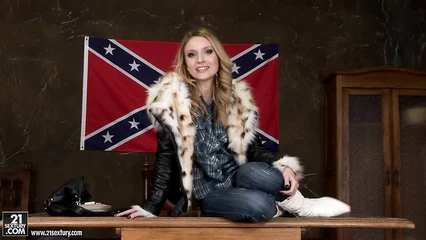 Cowgirl loves double penetration