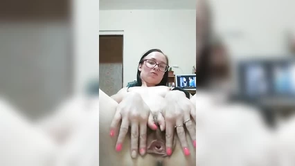 Hairy pussy of a girl with glasses