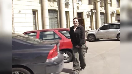St. Petersburg lady pissed herself in the middle of the city